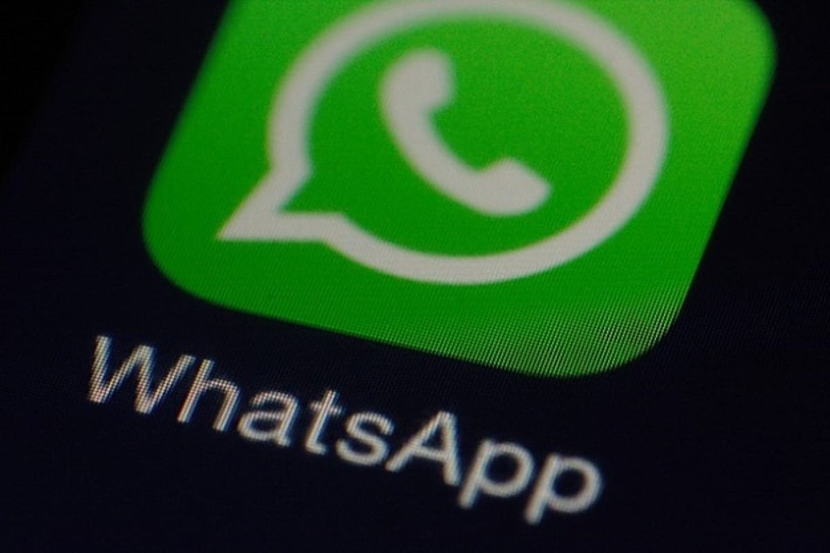 Cómo saber quién ve historias anónimas en WhatsApp